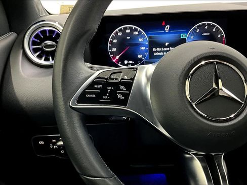 Certified 2025 Mercedes-Benz GLA 250 image 21