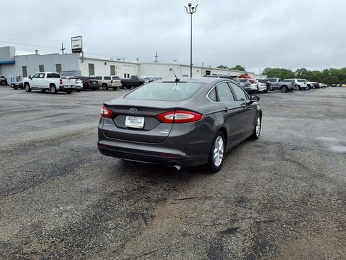 Used 2016 Ford Fusion SE w/ Equipment Group 202A FWD image 23