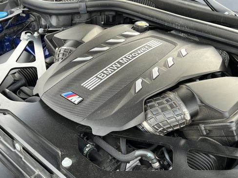 Used 2022 BMW X5 M w/ Competition Package 2 image 40