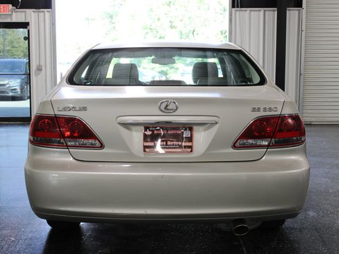 Used 2005 Lexus ES 330 FWD image 4