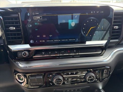 Used 2024 Chevrolet Silverado 3500 High Country w/ High Country Premium Package image 35