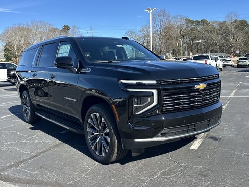 New 2026 Chevrolet Suburban High Country w/ Sun And Tow Package RWD image 2
