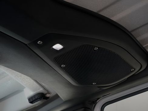 Used 2025 Jeep Wrangler Unlimited Rubicon image 29