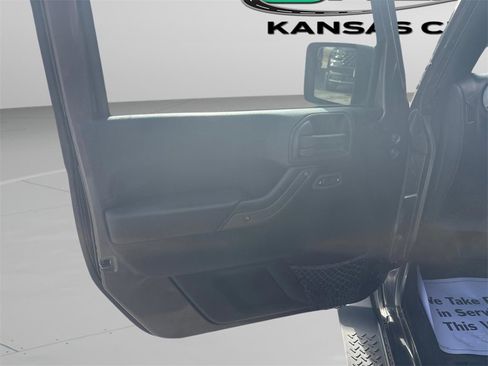 Used 2017 Jeep Wrangler Unlimited Sport w/ Quick Order Package 24S image 17