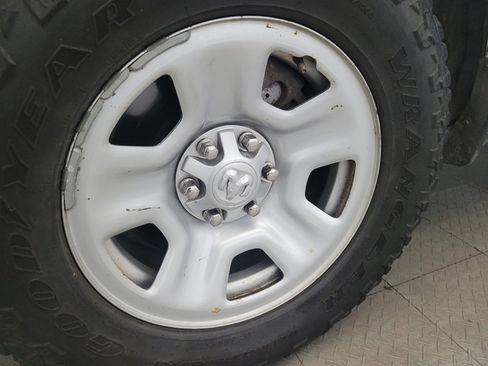 Used 2019 RAM 1500 Tradesman image 31