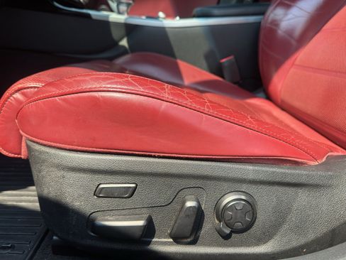 Used 2018 Kia Stinger GT2 AWD/4WD image 18