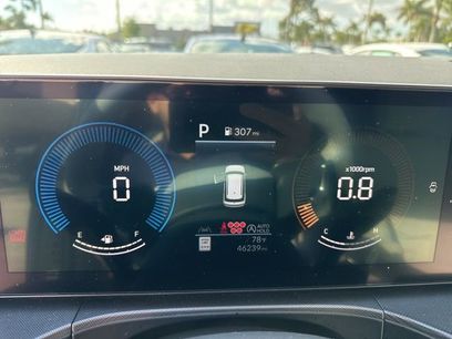 Used 2024 Hyundai Santa Fe SE