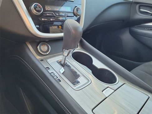 Used 2016 Nissan Murano S image 29