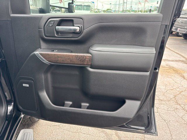 Used 2022 GMC Sierra 2500 Denali AWD/4WD image 29