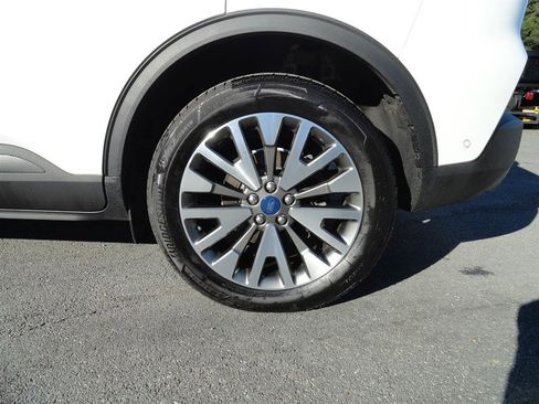 Certified 2021 Ford Escape Titanium image 9