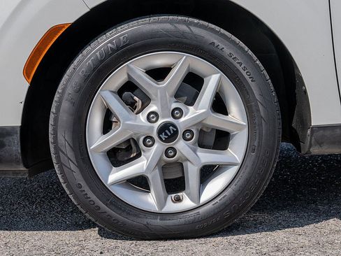 Used 2021 Kia Soul S image 10