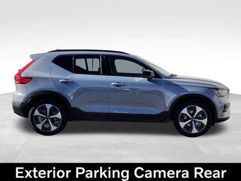 Certified 2025 Volvo XC40 B5 Plus image 10