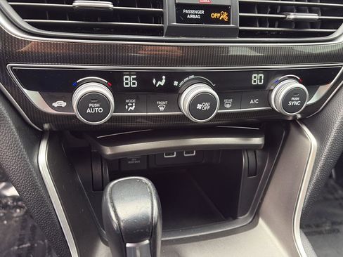 Used 2022 Honda Accord Sport image 14