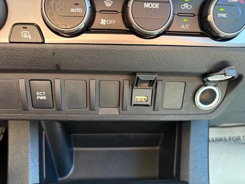 Used 2023 Toyota Tacoma SR AWD/4WD image 22