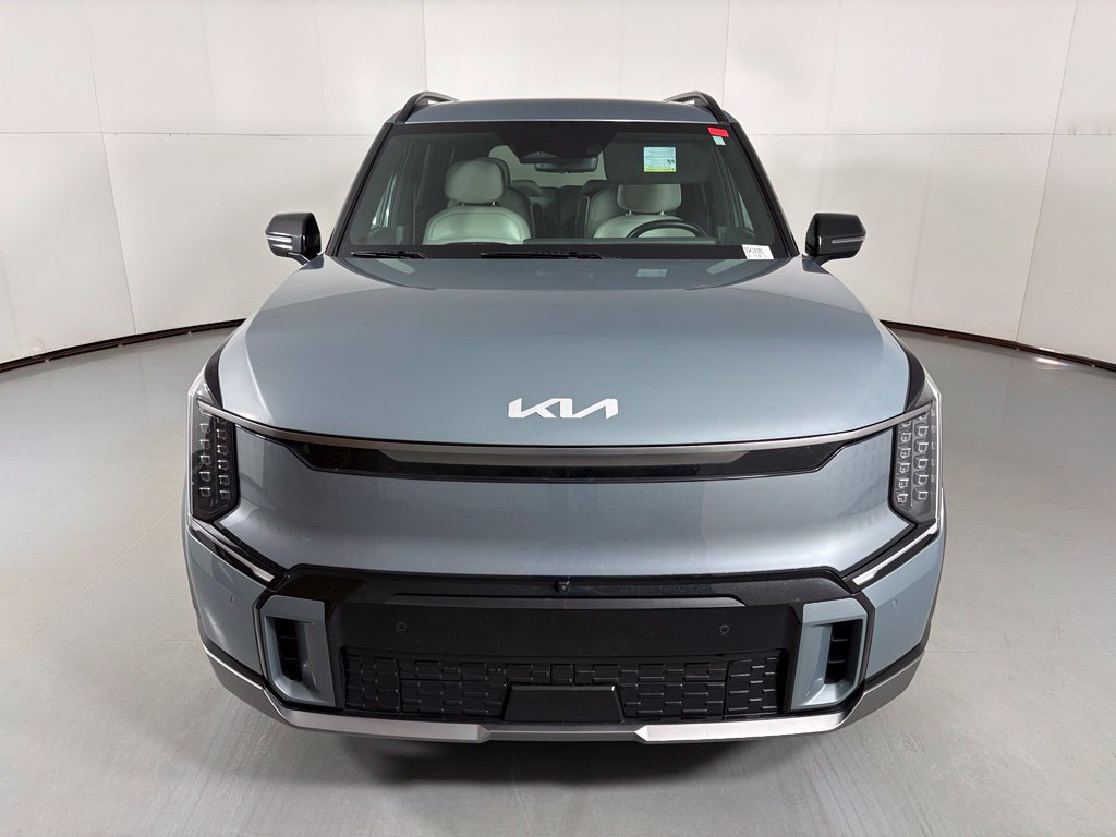 Used 2024 Kia EV9 GT-Line AWD/4WD image 3
