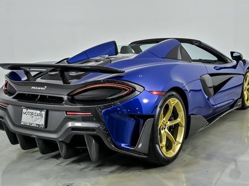 Used 2020 McLaren 600LT Spider RWD image 11