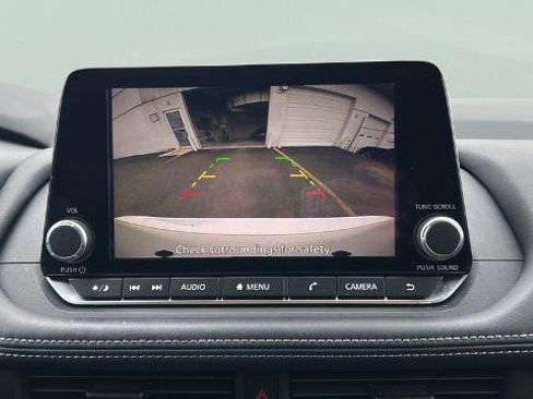 Certified 2025 Nissan Rogue S image 20