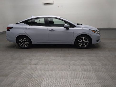 Used 2024 Nissan Versa SV FWD image 11