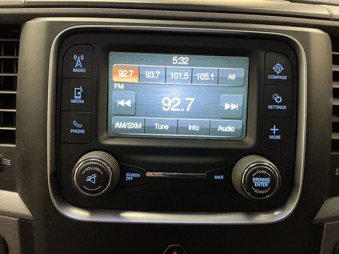 Used 2018 RAM 1500 Express AWD/4WD image 14