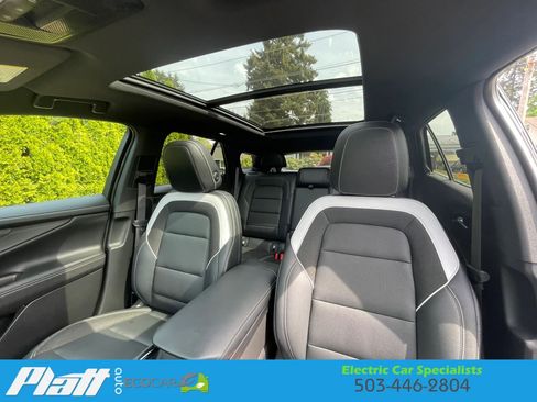Used 2024 Chevrolet Blazer EV LT AWD/4WD image 37