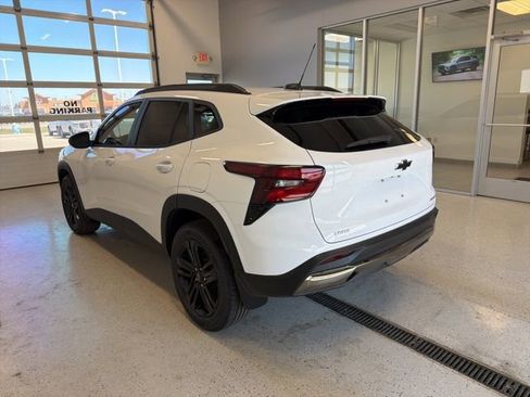 New 2026 Chevrolet Trax ACTIV w/ Driver Confidence Package image 8