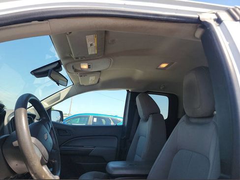 Used 2016 Chevrolet Colorado W/T AWD/4WD image 3
