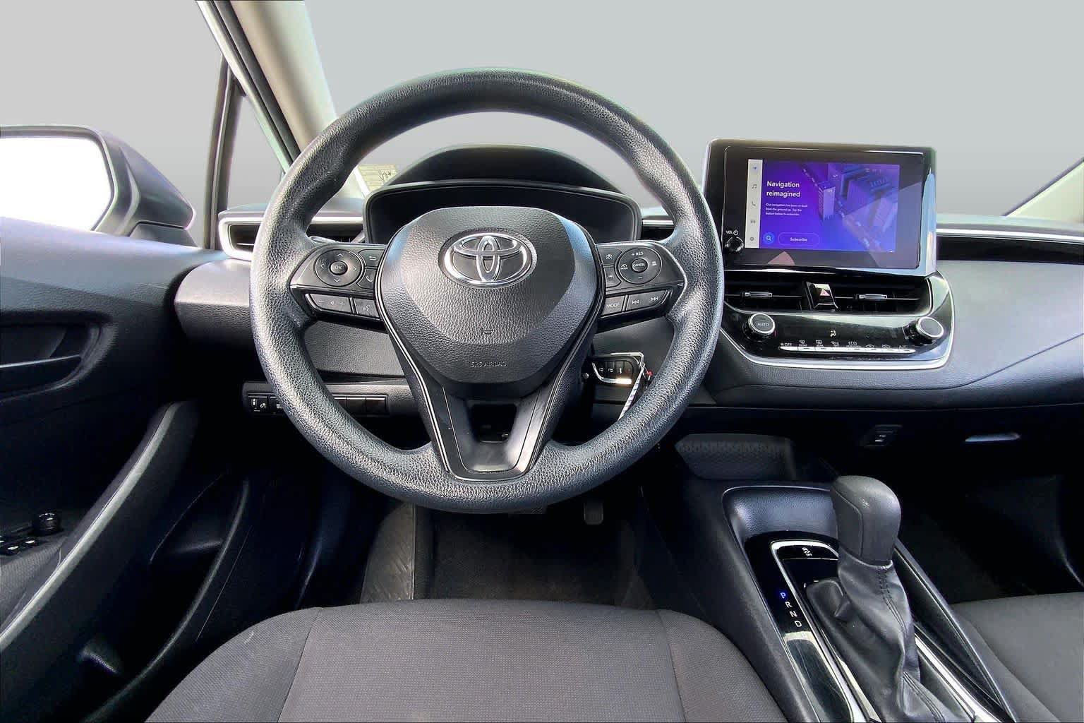 Used 2024 Toyota Corolla LE FWD image 6