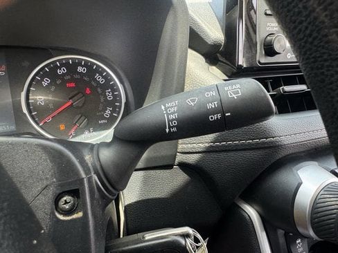 Used 2022 Toyota RAV4 LE AWD/4WD image 21