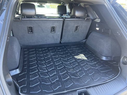 Used 2022 Cadillac XT5 Luxury FWD image 35
