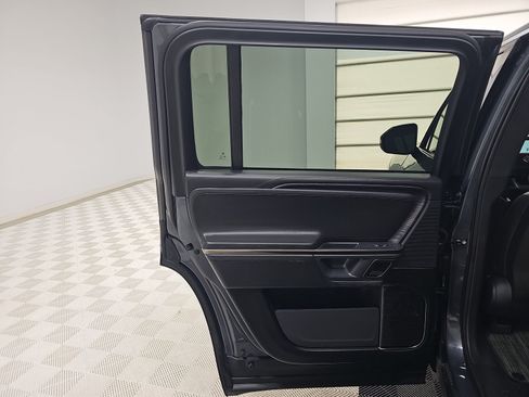 Used 2023 Rivian R1S Adventure AWD/4WD image 17