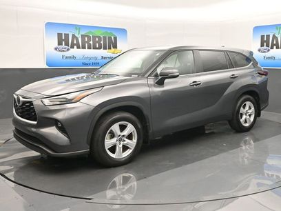 Used 2024 Toyota Highlander LE