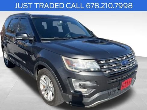 Used 2017 Ford Explorer XLT w/ Equipment Group 202A image 1