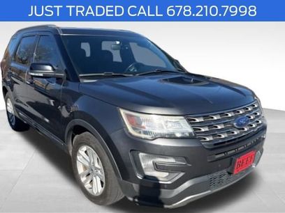 Used 2017 Ford Explorer XLT w/ Equipment Group 202A