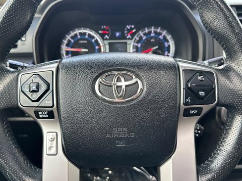 Used 2016 Toyota 4Runner Limited AWD/4WD image 25