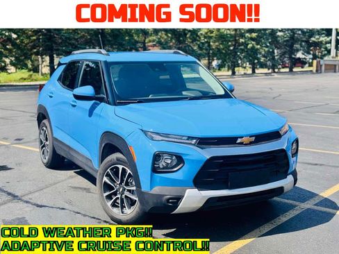 Used 2024 Chevrolet TrailBlazer LT w/ LT Cold Weather Package FWD image 1