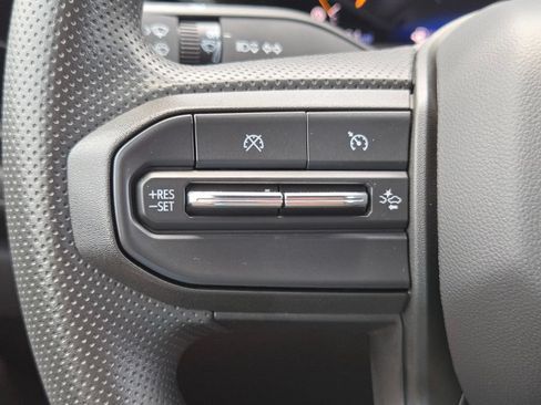 Used 2025 Chevrolet Colorado W/T w/ WT Custom Package RWD image 22