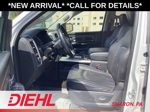 Used 2013 RAM 1500 Laramie w/ Convenience Group AWD/4WD image 9