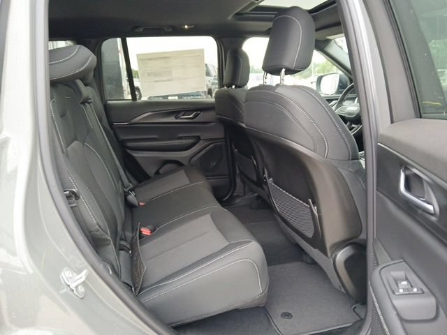 New 2027 Jeep Grand Cherokee Laredo X AWD/4WD image 28