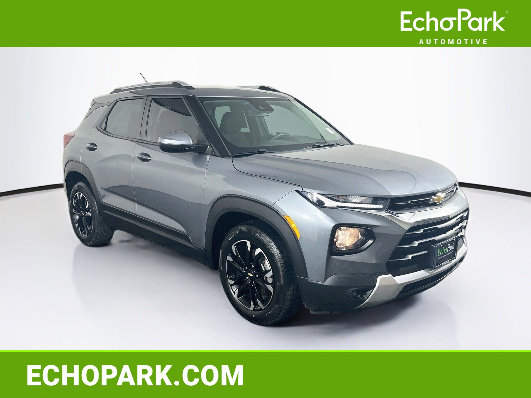 Used 2022 Chevrolet TrailBlazer LT w/ LPO, Blackout Package FWD image 1
