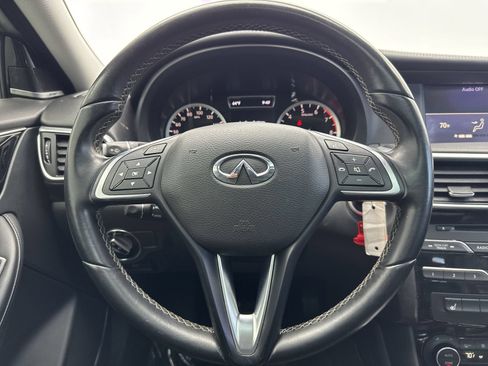 Used 2018 INFINITI QX30 Premium w/ Cargo Package AWD/4WD image 13