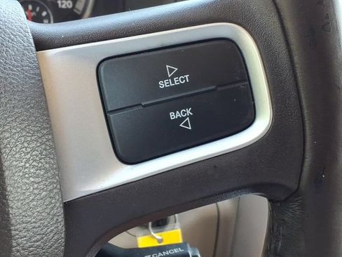 Used 2011 RAM 1500 Laramie AWD/4WD image 25
