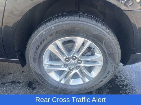 Used 2021 Buick Enclave Essence w/ Sound and Sites Package image 15