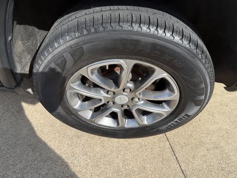 Used 2014 Jeep Grand Cherokee Limited image 7