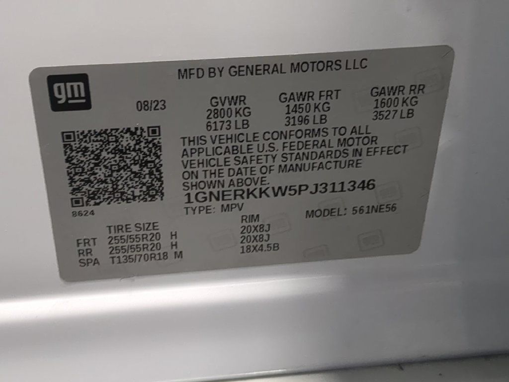 Used 2023 Chevrolet Traverse Premier w/ LPO, Floor Liner Package FWD image 33