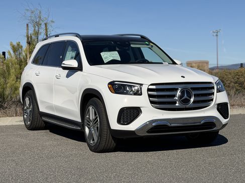 New 2026 Mercedes-Benz GLS 450 4MATIC image 6