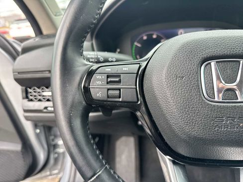 Used 2023 Honda Accord Touring image 25