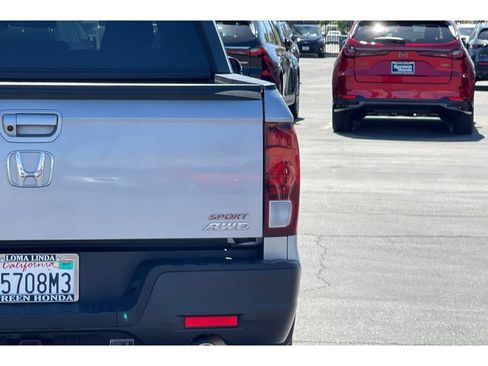 Used 2022 Honda Ridgeline Sport image 16