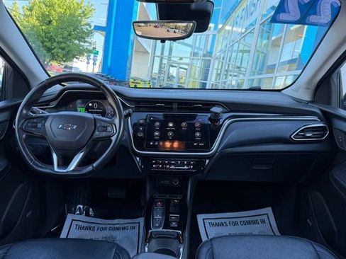 Certified 2022 Chevrolet Bolt EUV Premier w/ Sun & Sound Package FWD image 28