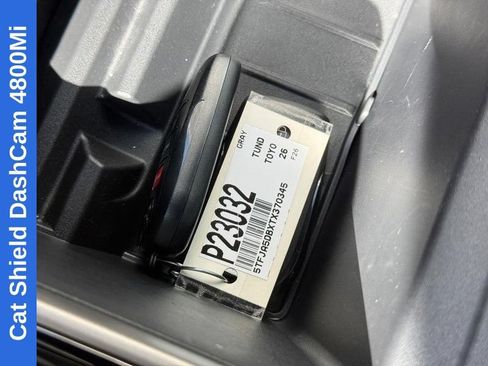 Used 2026 Toyota Tundra Limited AWD/4WD image 31