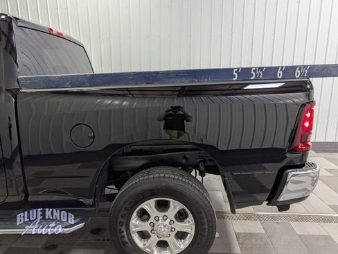 Used 2026 RAM 2500 Big Horn AWD/4WD image 3